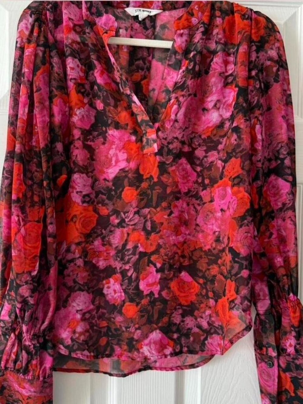 Steve Madden Red And Pink Floral Blouse Size XS